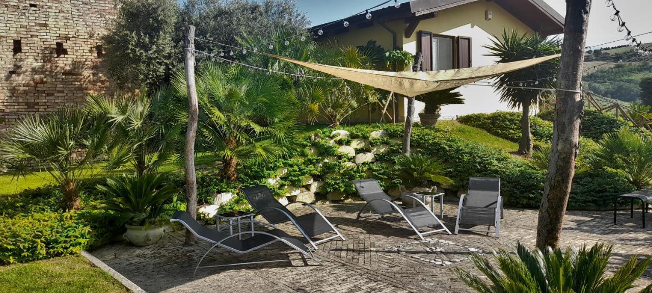 Agriturismo Tenuta Santa Maria Notaresco Buitenkant foto