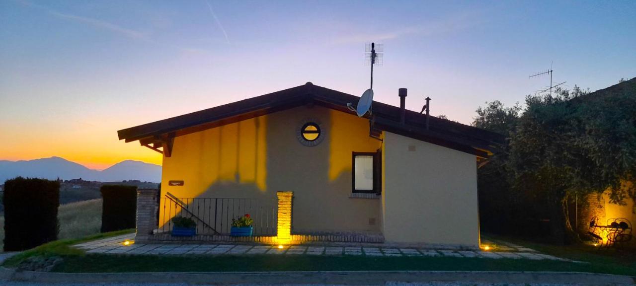Agriturismo Tenuta Santa Maria Notaresco Buitenkant foto
