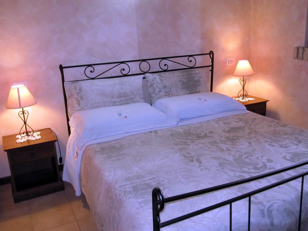 Agriturismo Tenuta Santa Maria Notaresco Buitenkant foto